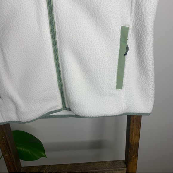 Vineyard Vines SuperShep High Pile Fleece Vest - Picture 4 of 7